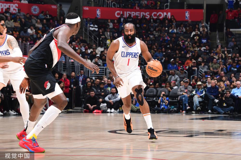 進攻或單一 進攻或單一