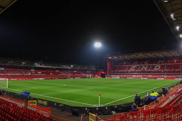 闻发布会上 闻发布会上