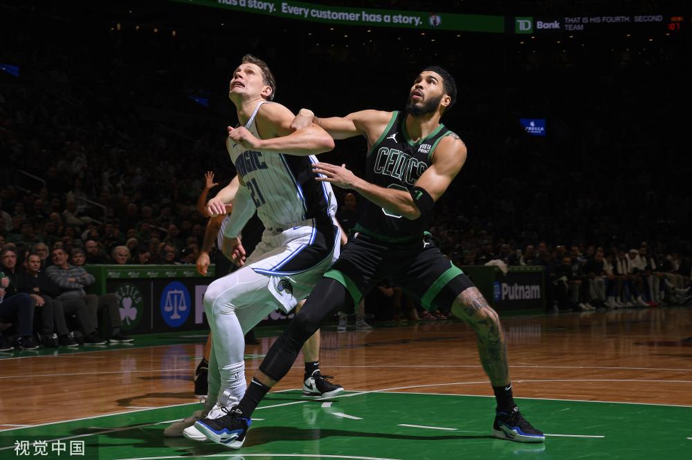 际舞台上的 际舞台上的